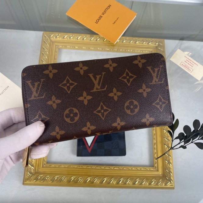 【 Louis Vuitton 】 ジッピー・ウォレット モノグラム